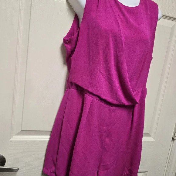 Women’s Romeo + Juliet Couture Fuchsia Hot Pink Romper Sz Large - Picture 5 of 15